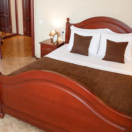 Studio De Luxe With Jacuzzi Sumy Exterior foto